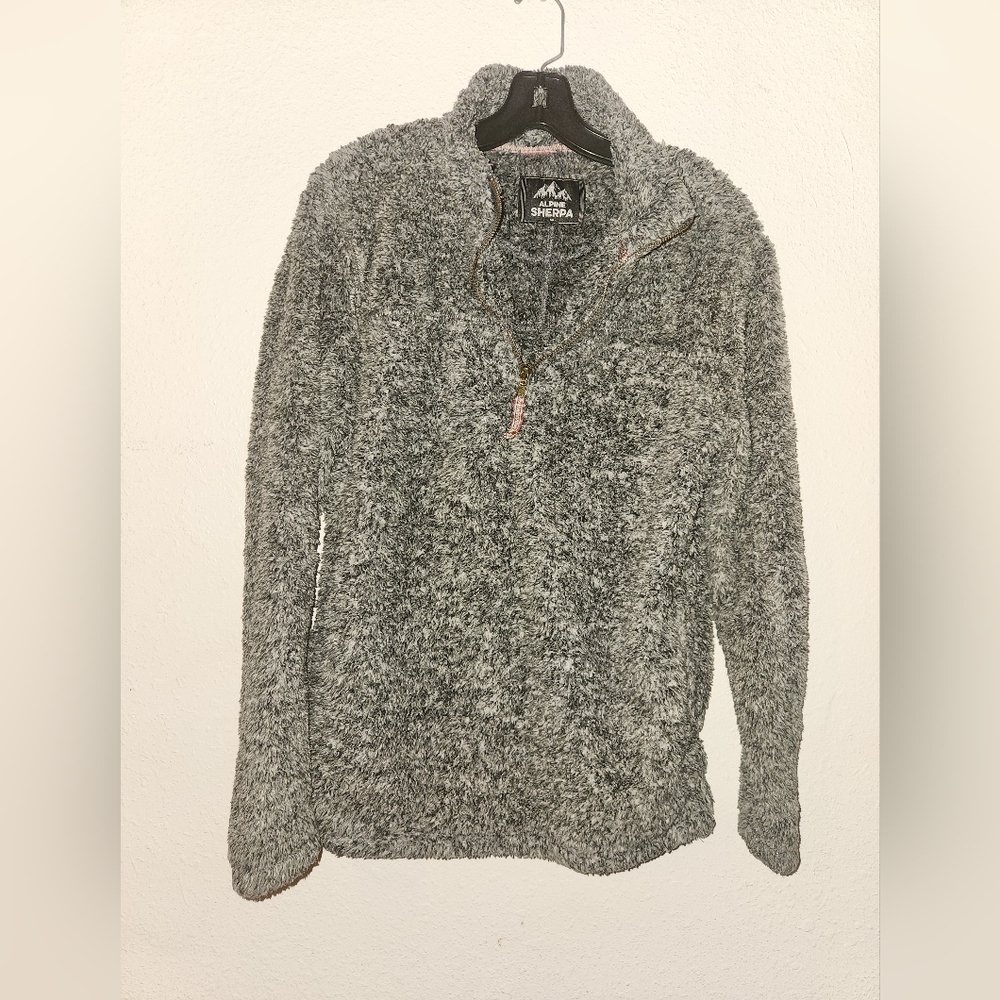 EUC Alpine Sherpa Fleece sweater